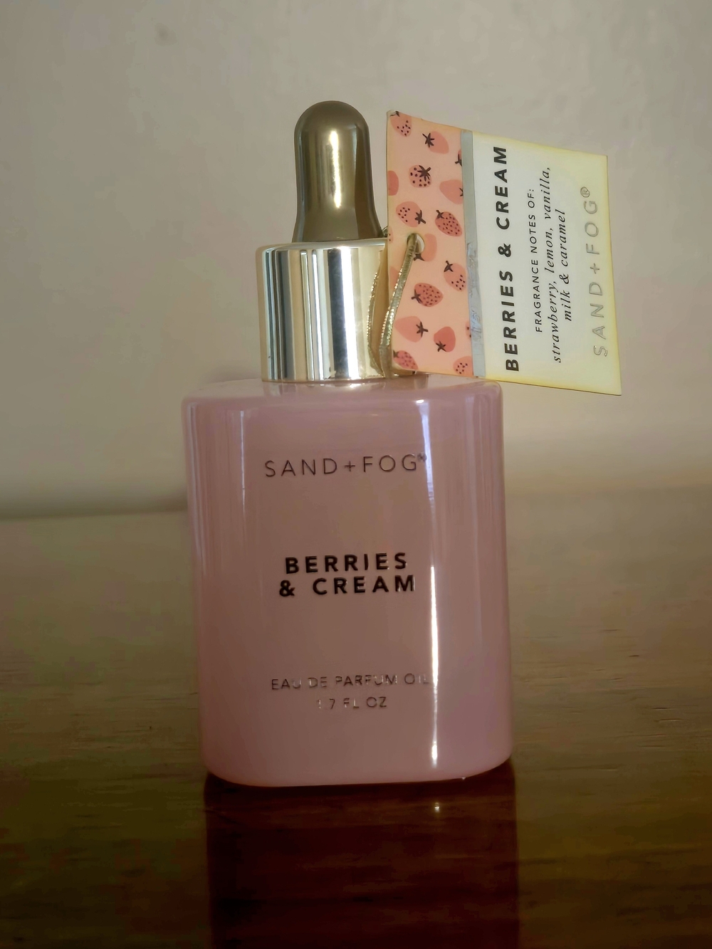 Sand + Fog Berries & Cream Body Oil - Soft Pink